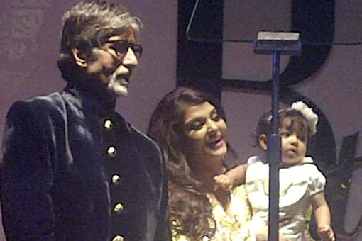 Aaradhya Bachchan's Bond With Amitabh Bachchan Captured In Pictures