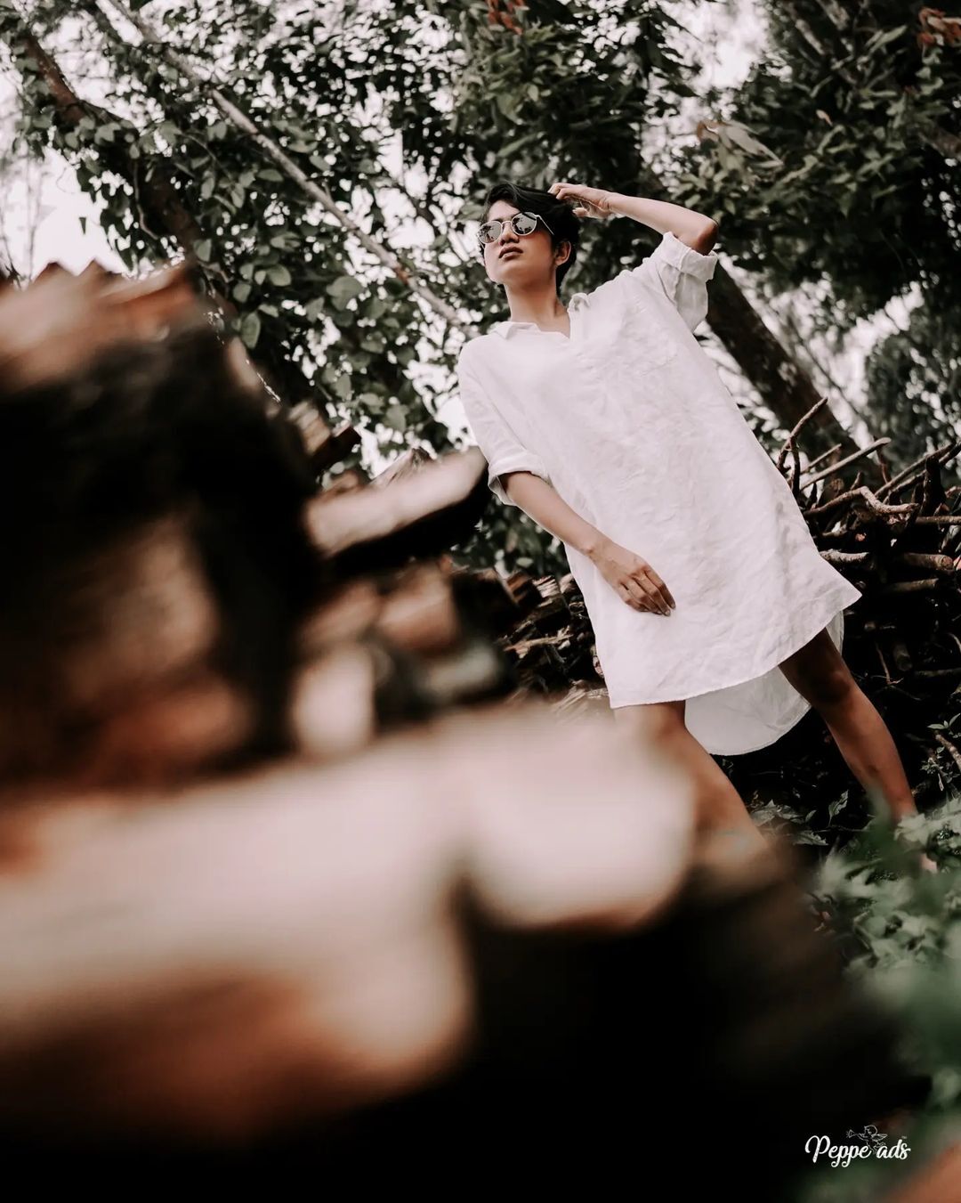 വെള്ളയില്‍ ഗ്ലാമറസായി അനാര്‍ക്കലി; ബോളിവുഡിലേക്ക് പോകുമോ എന്ന് ആരാധകര്‍