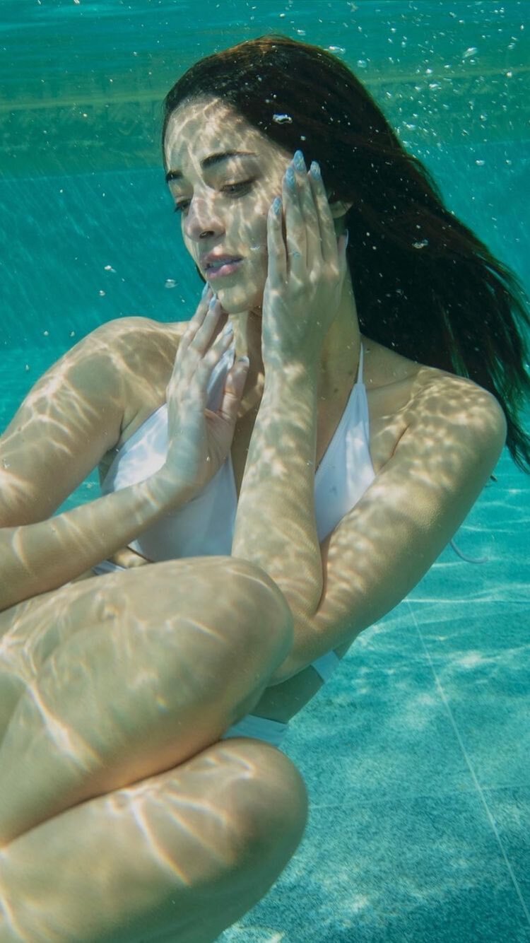 Ananya Panday's Bikini Photoshoot Underwater Steals Deepika Padukone's Thunder