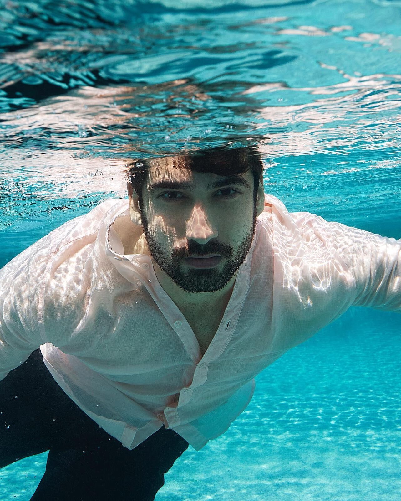 Ananya Panday's Bikini Photoshoot Underwater Steals Deepika Padukone's Thunder
