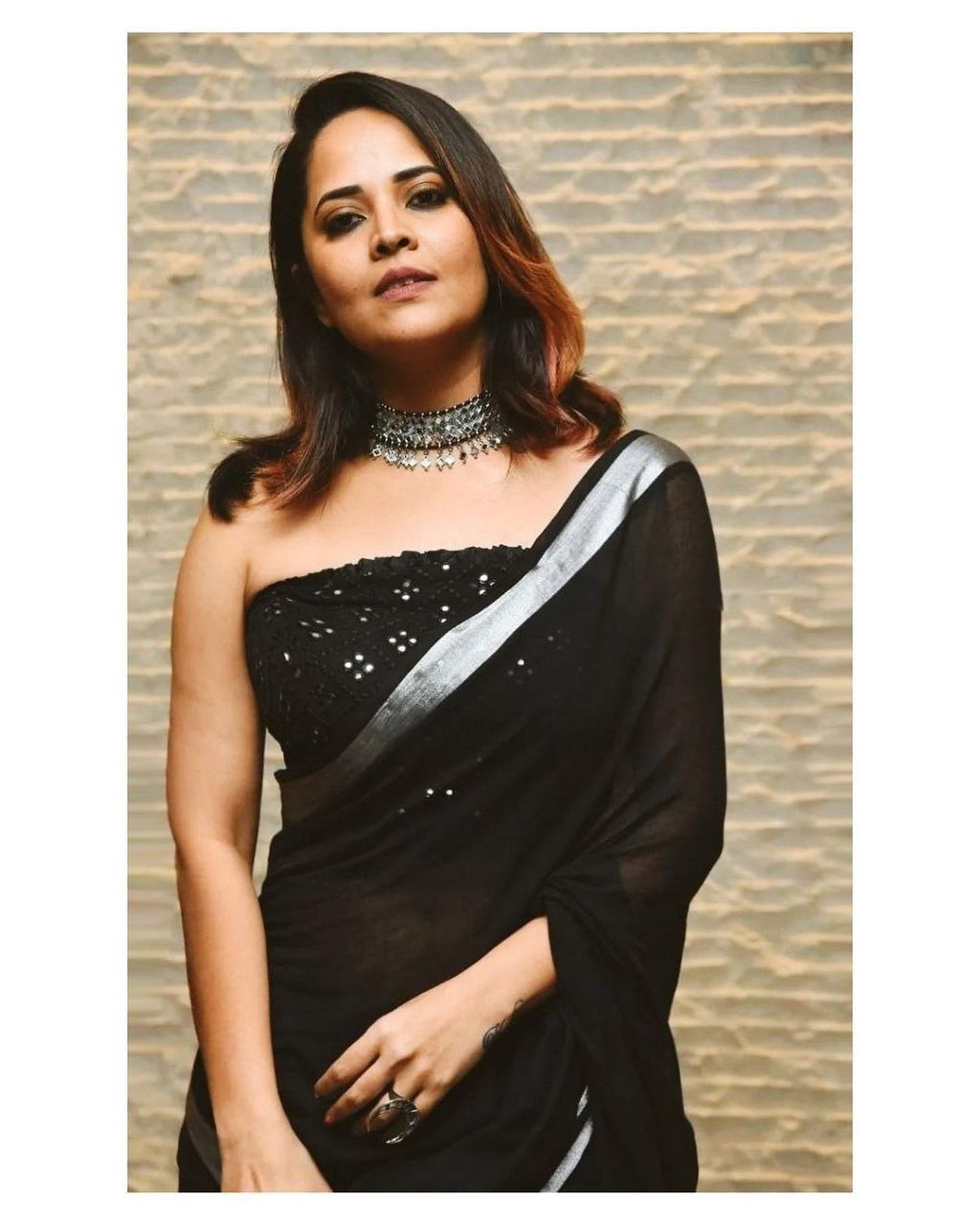 Anasuya Bharadwaj: కుటుంబంతో కలిసి అనసూయ ఎంజాయ్.. మీరెప్పుడూ చూడని పర్సనల్ ఫొటోలివే!
