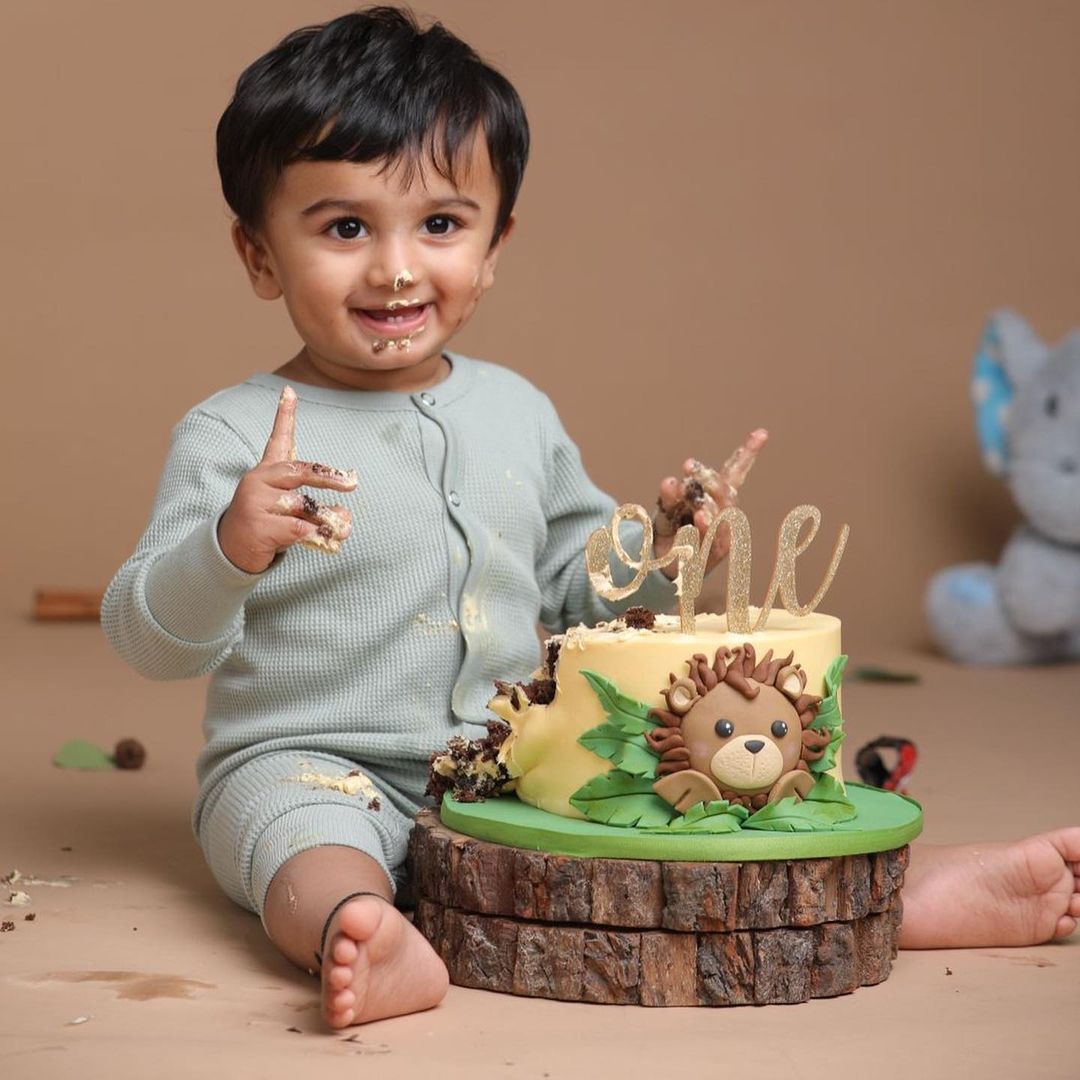Anita Hassanandani & Rohit Reddy Celebrate Their Little Munchkin Aaravv First Birthday