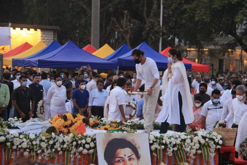 Celebs attend Lata Mangeshkar's state funeral at Shivaji Park
