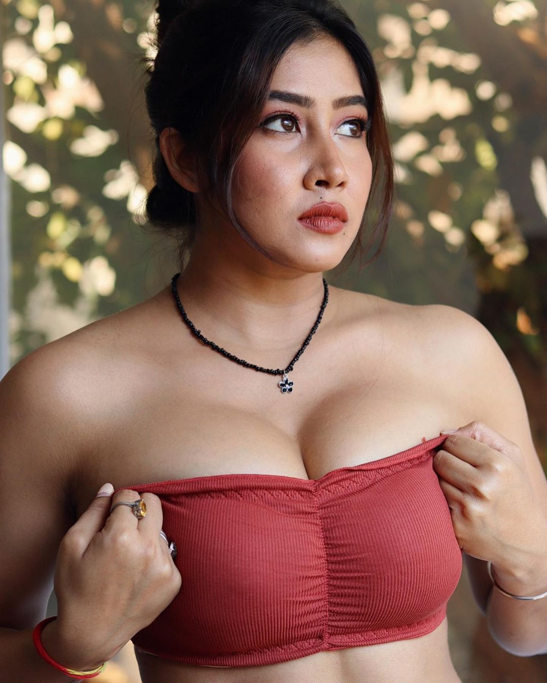 Hottest Instagram Model Sofia Latest  Sizzling Pics Goes Viral