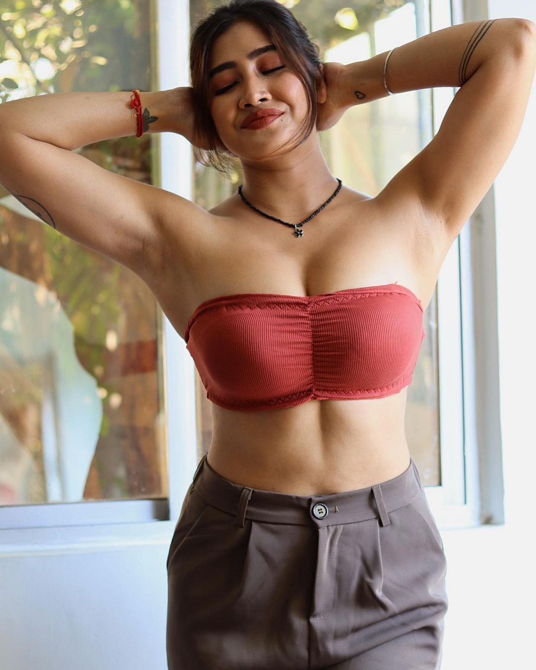 Hottest Instagram Model Sofia Latest  Sizzling Pics Goes Viral