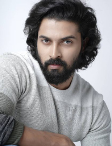 Samantha's Shakuntalam Co-Star Dev Mohan Is Too Hot To Handle In These Steamy Pictures!