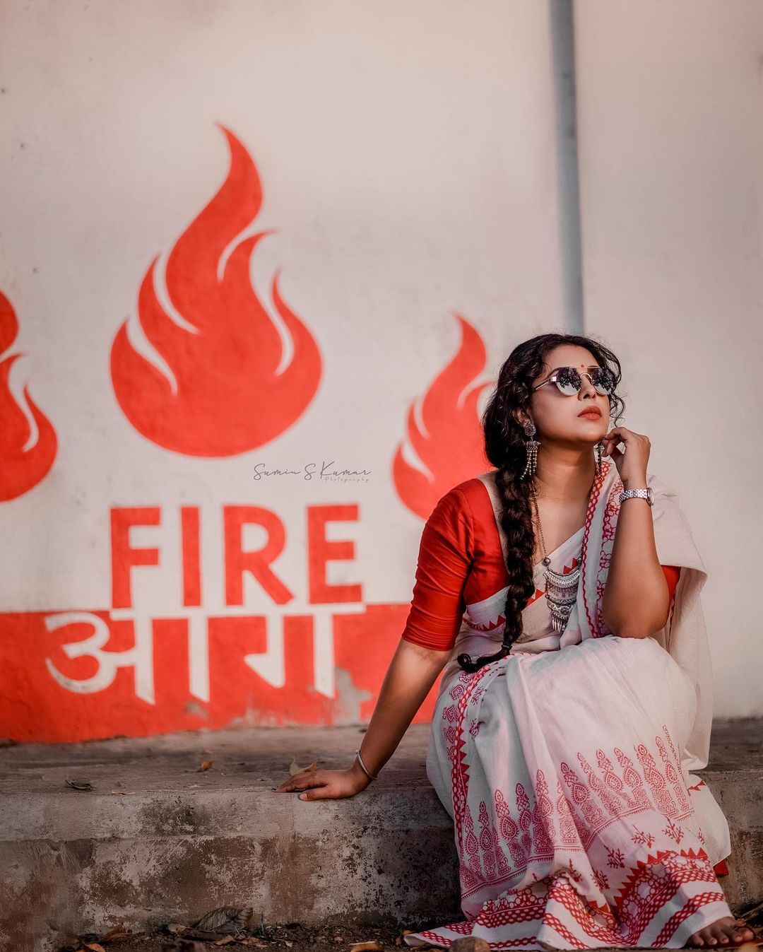 സാരിയില്‍ വേറിട്ട ലുക്കില്‍  ജുവല്‍ മേരി, ചിത്രങ്ങള്‍ നോക്കൂ