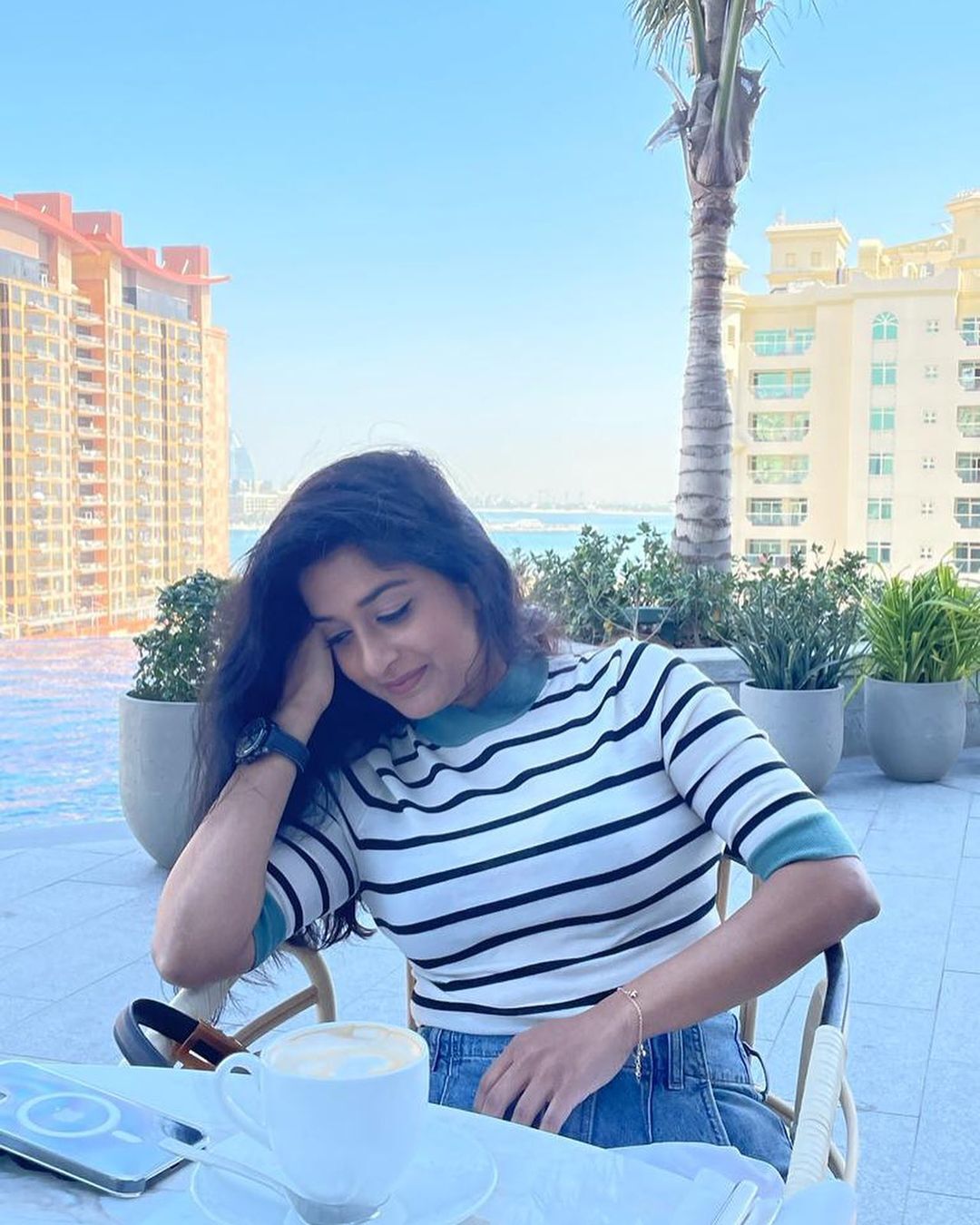 വീണ്ടും സ്റ്റൈലന്‍ ലുക്കില്‍ മീര ജാസ്മിന്‍; ചിത്രങ്ങള്‍  കാണൂ