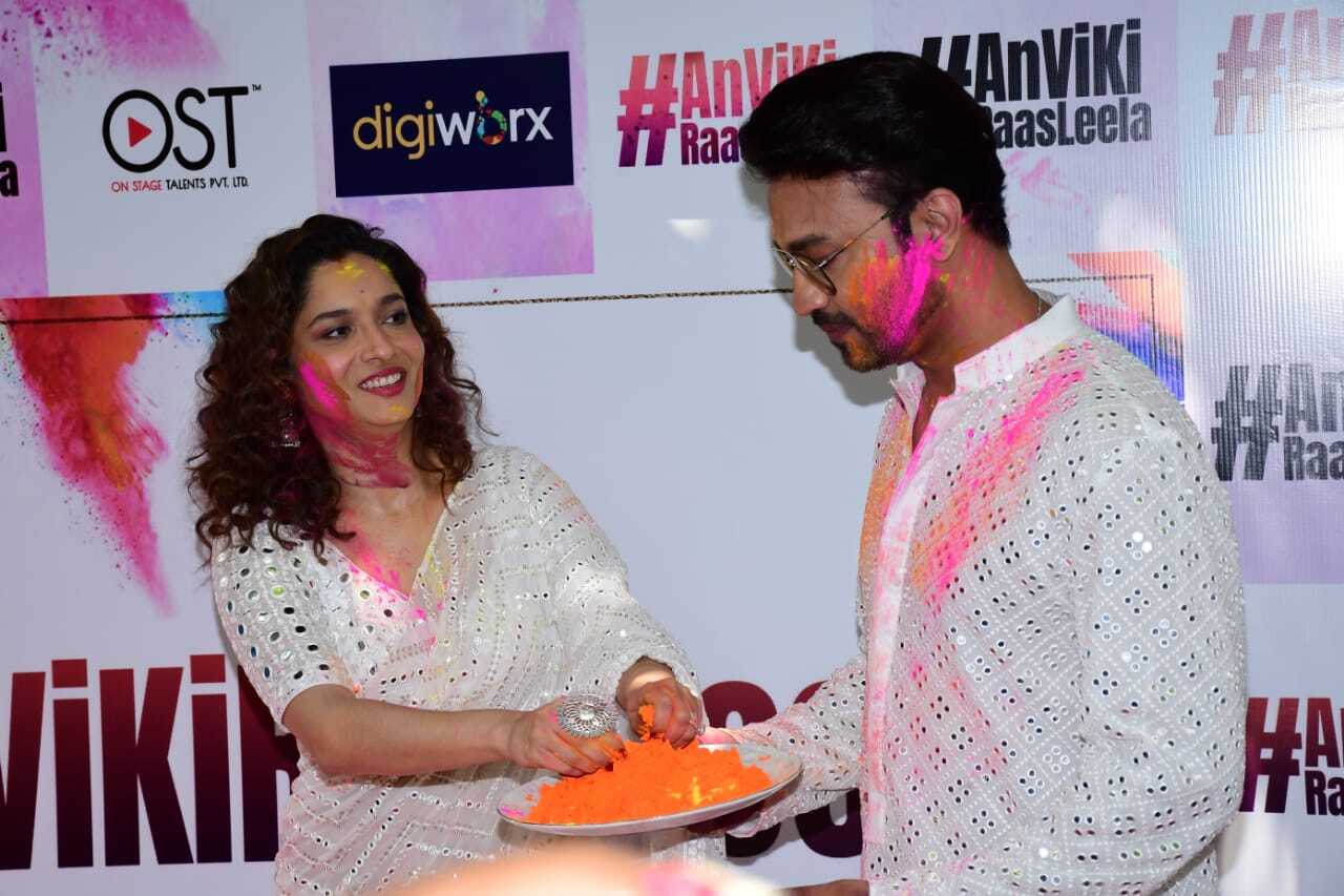 Ankita Lokhande-Vicky Jain Holi Bash: TejRan, Arjun Bijlani-Neha, Jasmin-Aly, Divyanka-Vivek & Others Have Fun