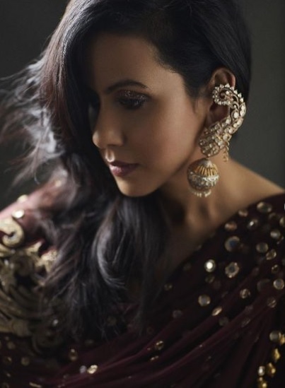 Bachchhan Paandey's 'Bewafa' Girl Aroosa Khan Looks Smouldering Hot In These Photos