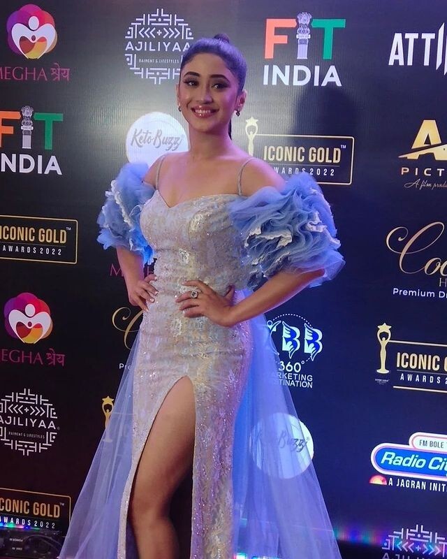 Iconic Gold Awards 2022: Erica Fernadnes, Jasmin Bhasin, Shivangi Joshi, SaiSha, DeVir & Others Walk The Red Carpet In Style