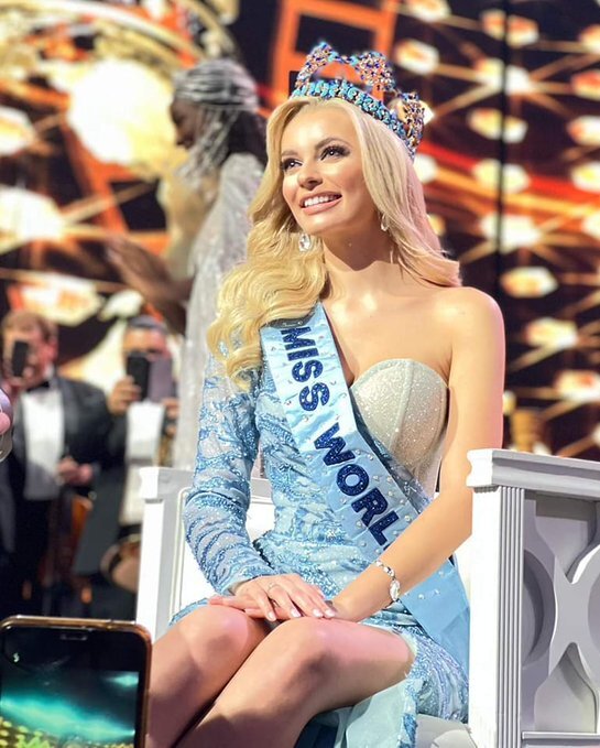 Karolina Bielawska Was Crowned Miss World 2021