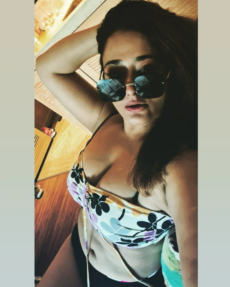 Kiran Hot Photos: ಸೈಡ್‌ ಪೋಸ್‌ನಲ್ಲಿ ಅಭಿಮಾನಿಗಳ ನಿದ್ದೆ ಕದ್ದ ಕಿರಣ್