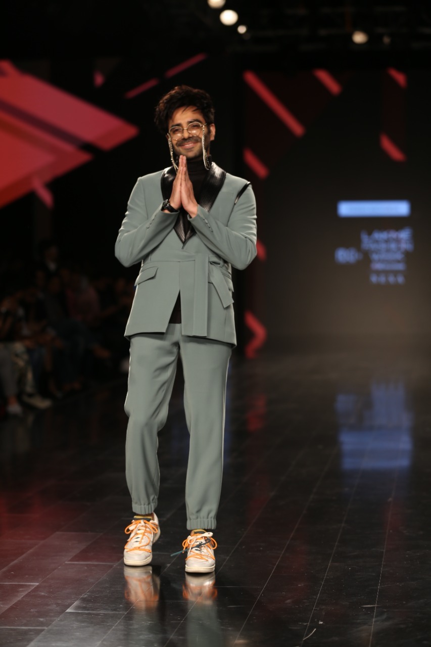 Urvashi Rautela Show Stopper at Lakme Fashion Week 2022