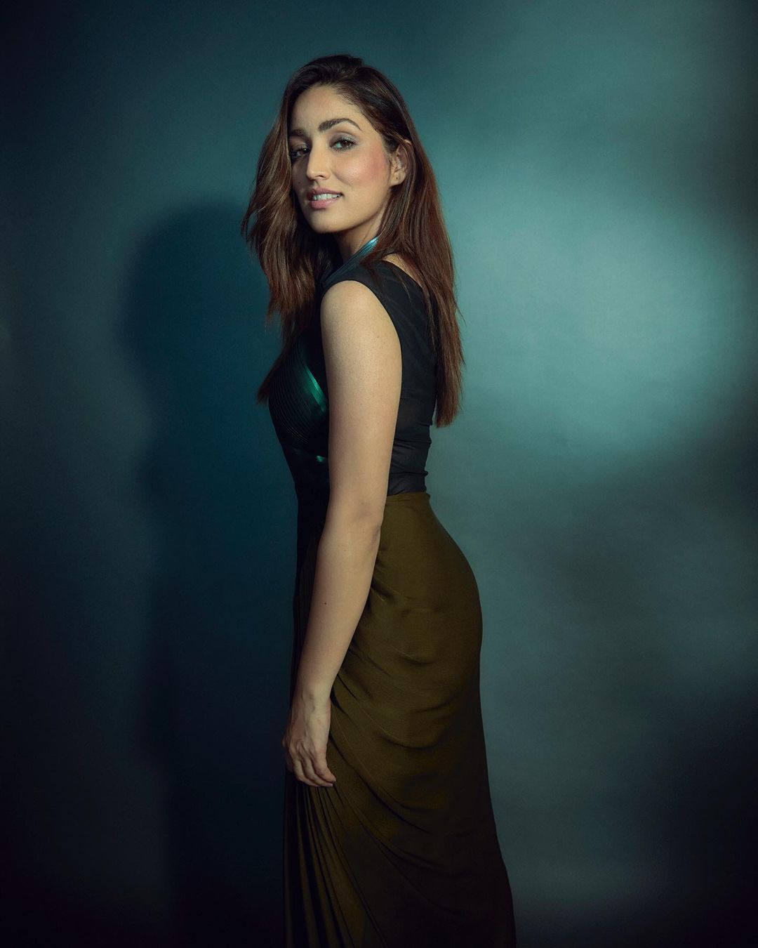 Yami Gautam : పెళ్లయ్యాక ఘాటు అందాలు ఆరబోస్తూ హీట్ పెంచుతున్న యామి గౌతమ్ 
