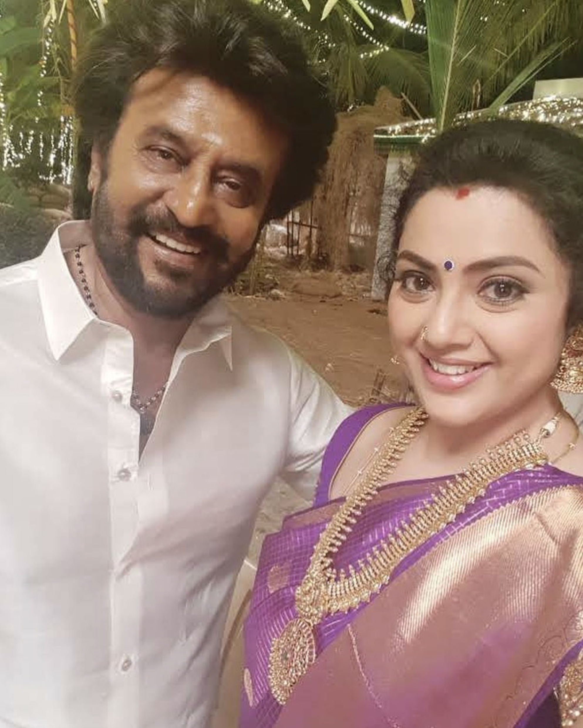 கர்ப்பமாக இருக்கும் மீனா.. புகைப்படம் பார்த்து ஷாக்கான ரசிகர்கள்!