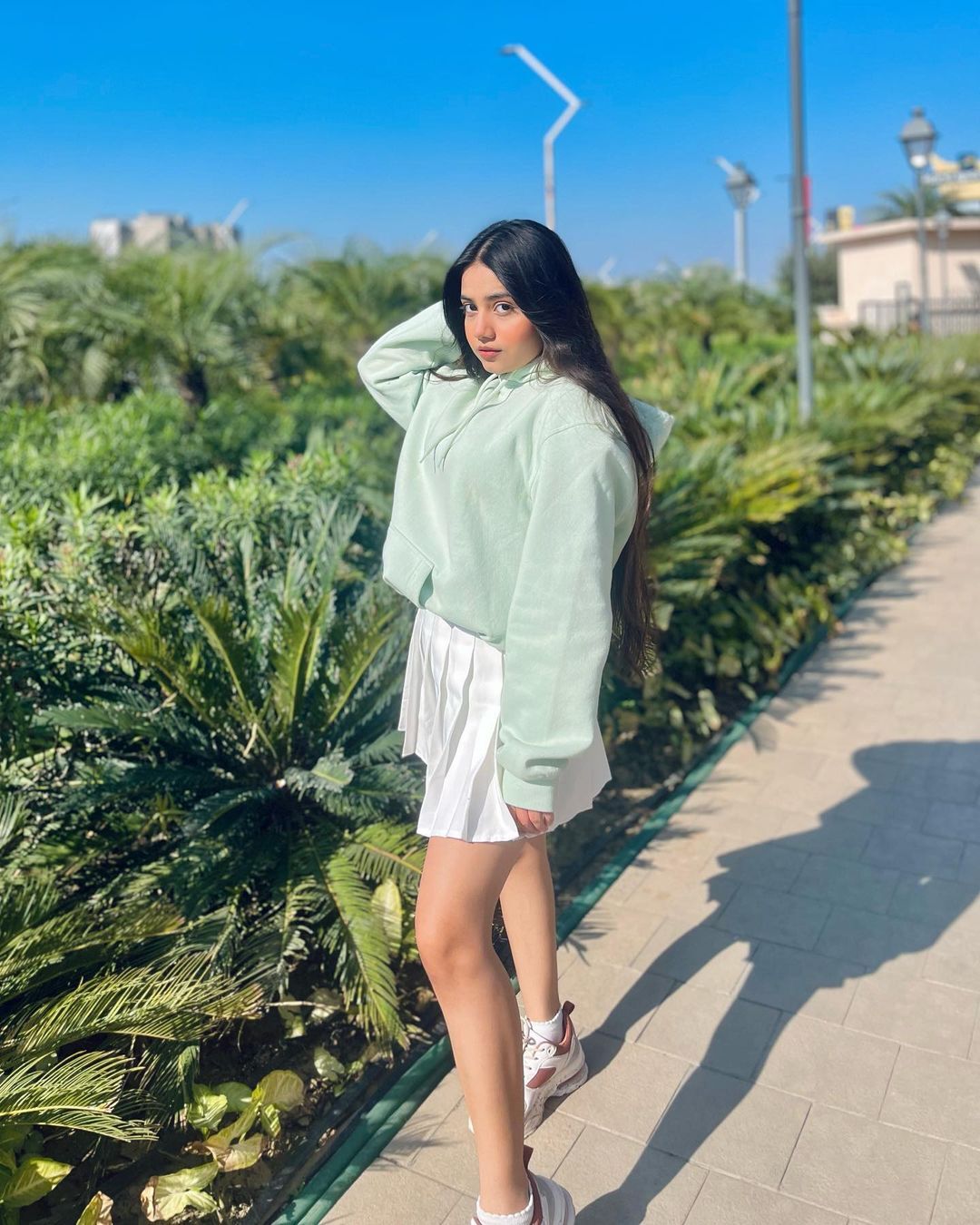 Urfi Javed, Her Sister Dolly Javed's Super Stylish Pics Are