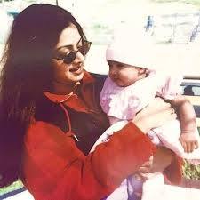 Janhvi Kapoor's Childhood Pictures With Sridevi That Are Totally Unmissable