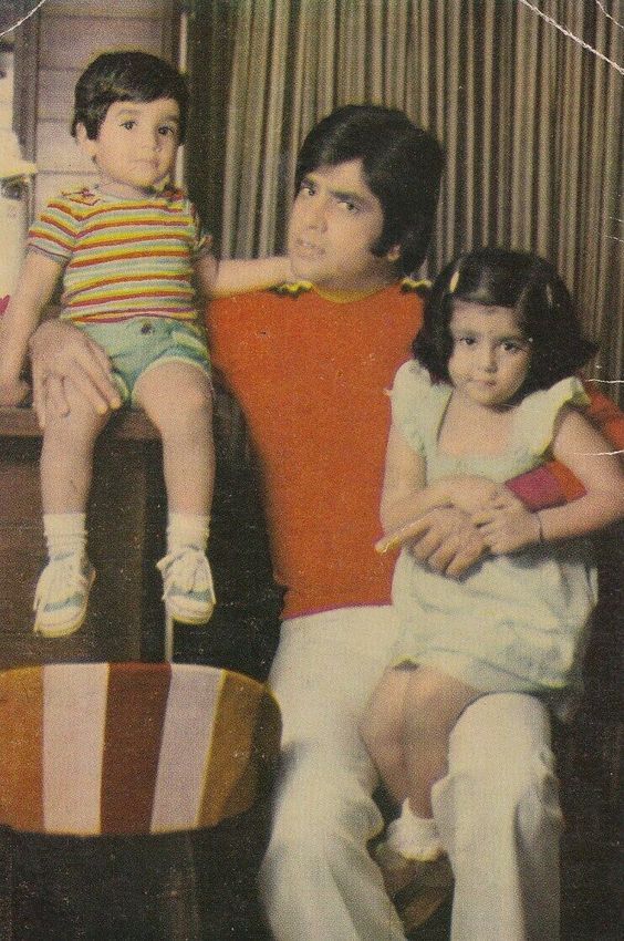 Jeetendra's Rare Pictures Which Will Give You Major Nostalgia Bytes