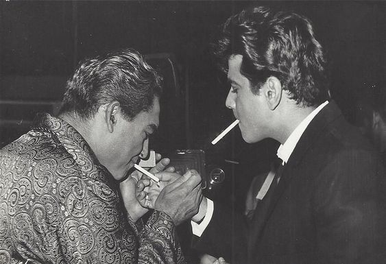 Jeetendra's Rare Pictures Which Will Give You Major Nostalgia Bytes