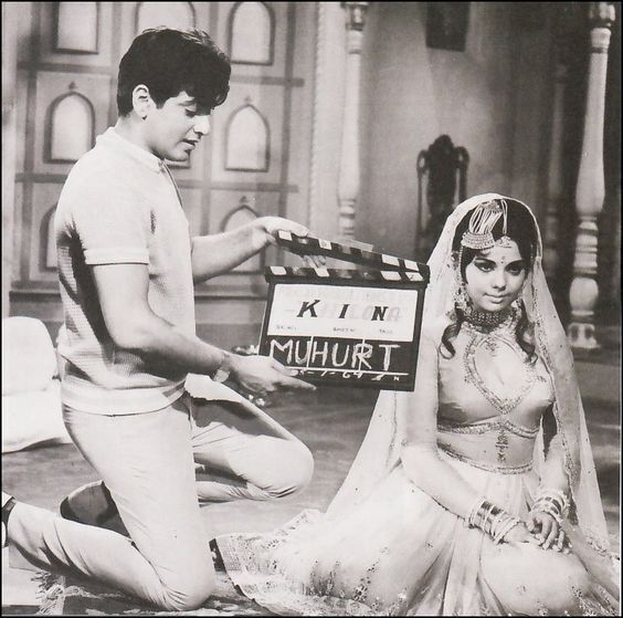 Jeetendra's Rare Pictures Which Will Give You Major Nostalgia Bytes