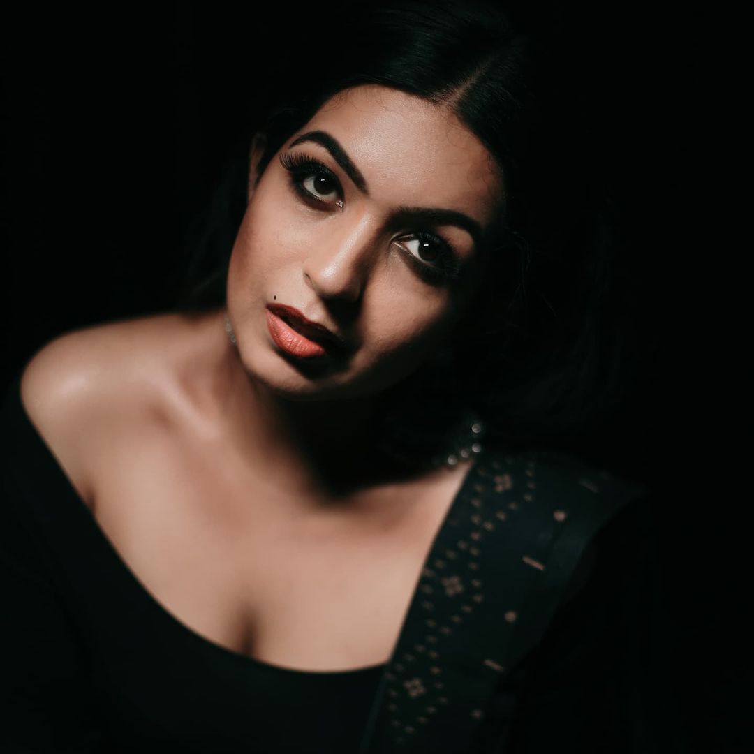 മനോഹരിയായി ബ്ലെസി കുര്യൻ, നടിയുടെ വേറിട്ട ചിത്രങ്ങളിതാ