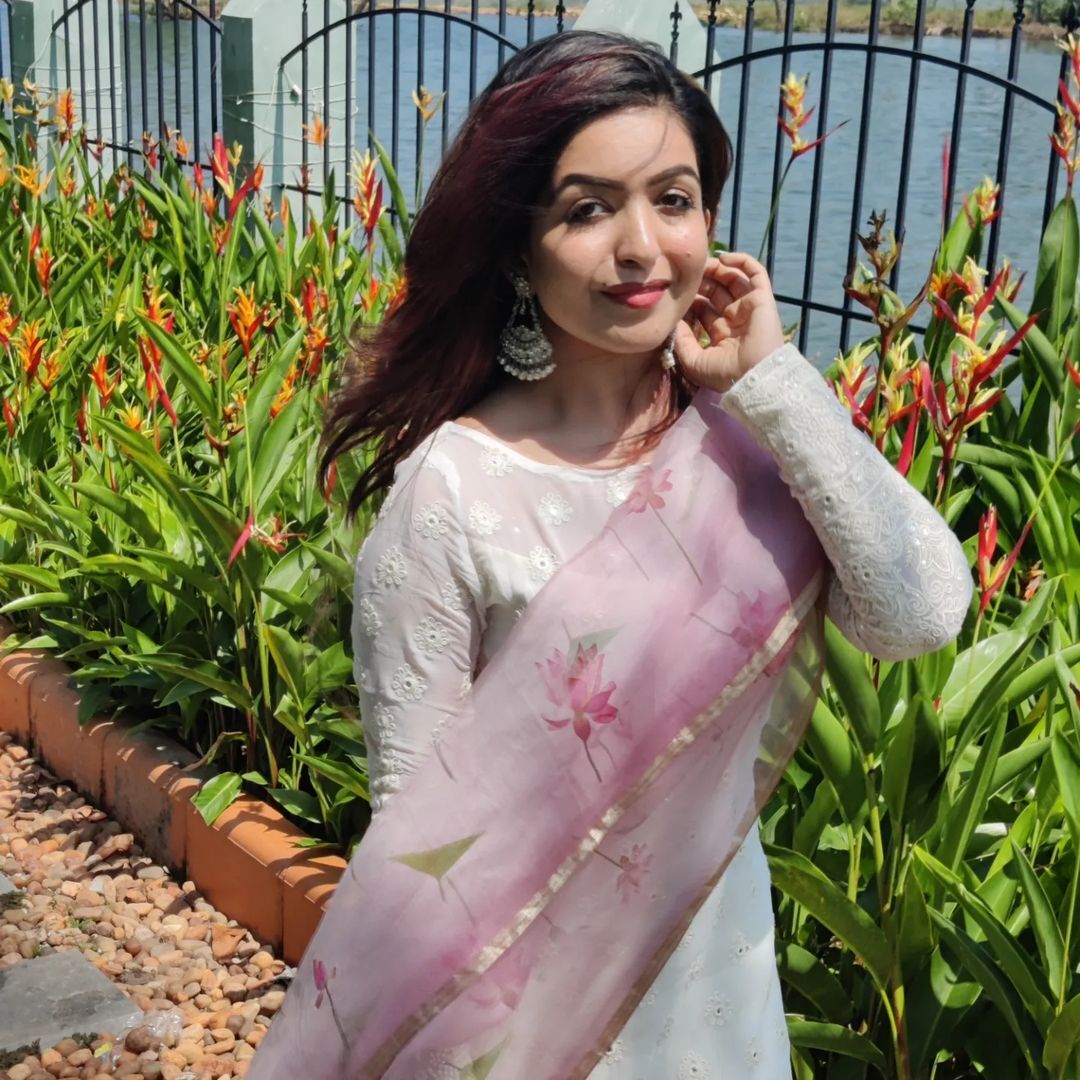 മനോഹരിയായി ബ്ലെസി കുര്യൻ, നടിയുടെ വേറിട്ട ചിത്രങ്ങളിതാ