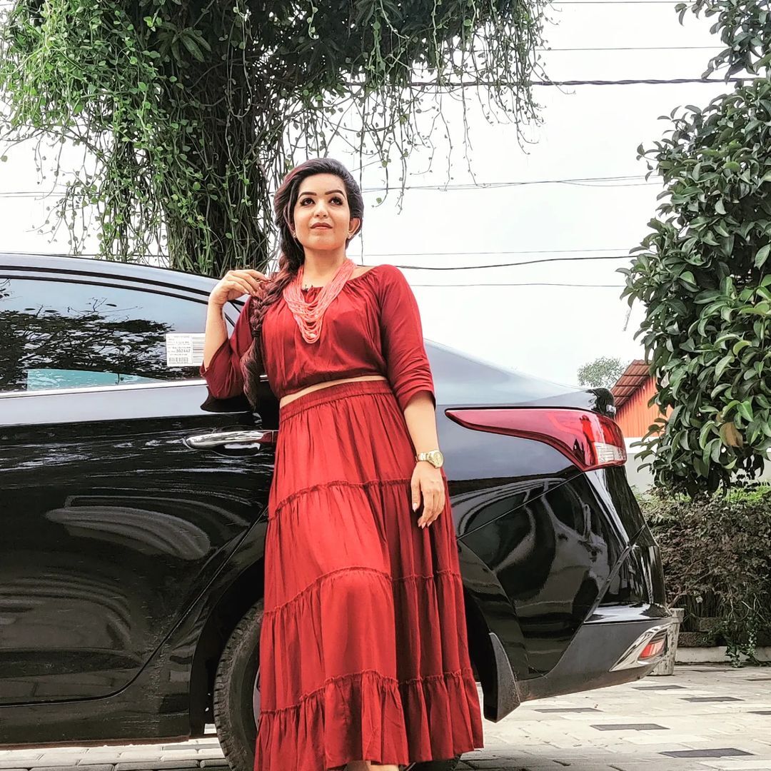 മനോഹരിയായി ബ്ലെസി കുര്യൻ, നടിയുടെ വേറിട്ട ചിത്രങ്ങളിതാ