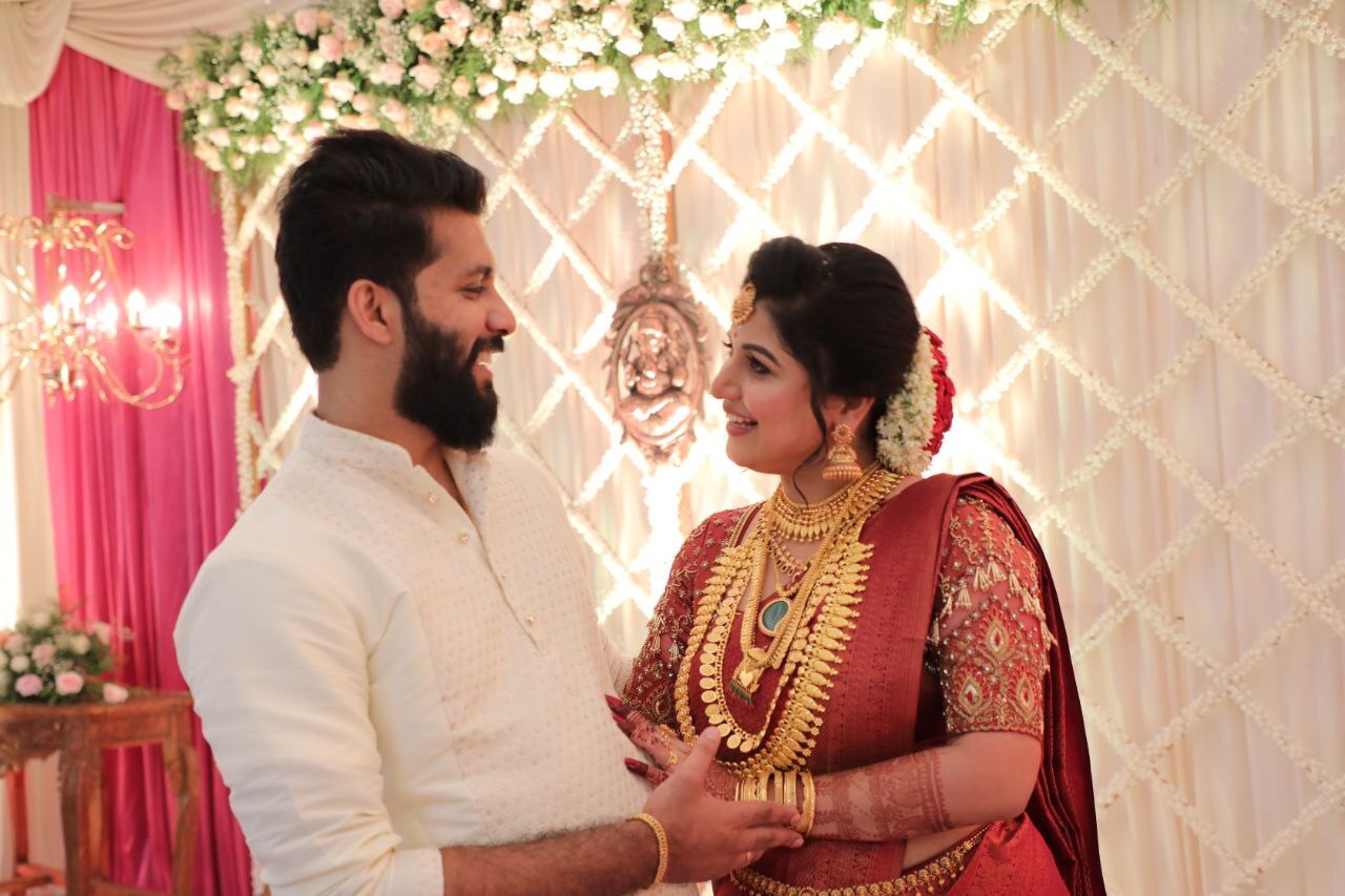 ഹരിയുടെ അപ്പു ഇനി അർക്കജിന് സ്വന്തം, വിവാഹ ചിത്രങ്ങൾ കാണാം