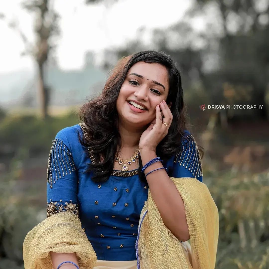 നോ മേക്കപ്പ് ലുക്കിൽ ഗൗരി കൃഷ്ണൻ, പുത്തൻ ചിത്രങ്ങൾ കാണാം