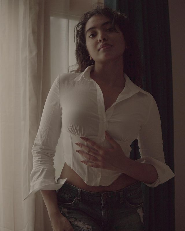 Shivathmika Rajashekar : బర్త్ డే హాట్ ట్రీట్.. పొట్టి బట్టల్లో ఘాటెక్కిస్తున్న శివాత్మిక 