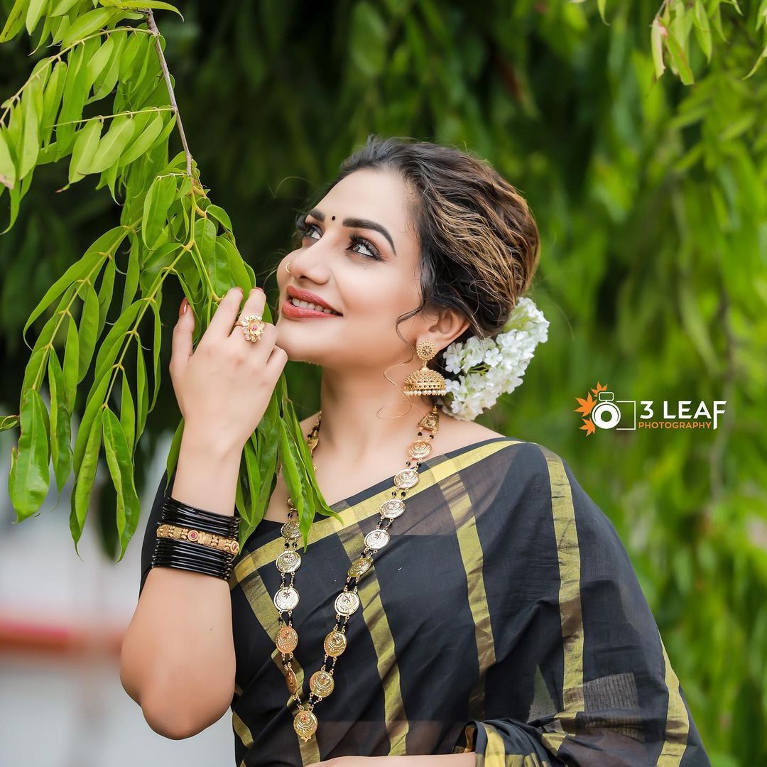 എന്തൊരു മാറ്റമാണ്, വീണ്ടും സാരി അഴകിൽ സുന്ദരിയായി ഗായിക റിമി ടോമി