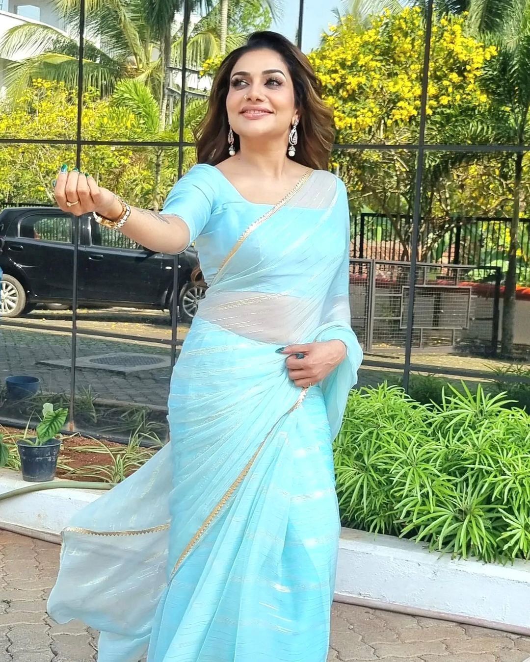 എന്തൊരു മാറ്റമാണ്, വീണ്ടും സാരി അഴകിൽ സുന്ദരിയായി ഗായിക റിമി ടോമി