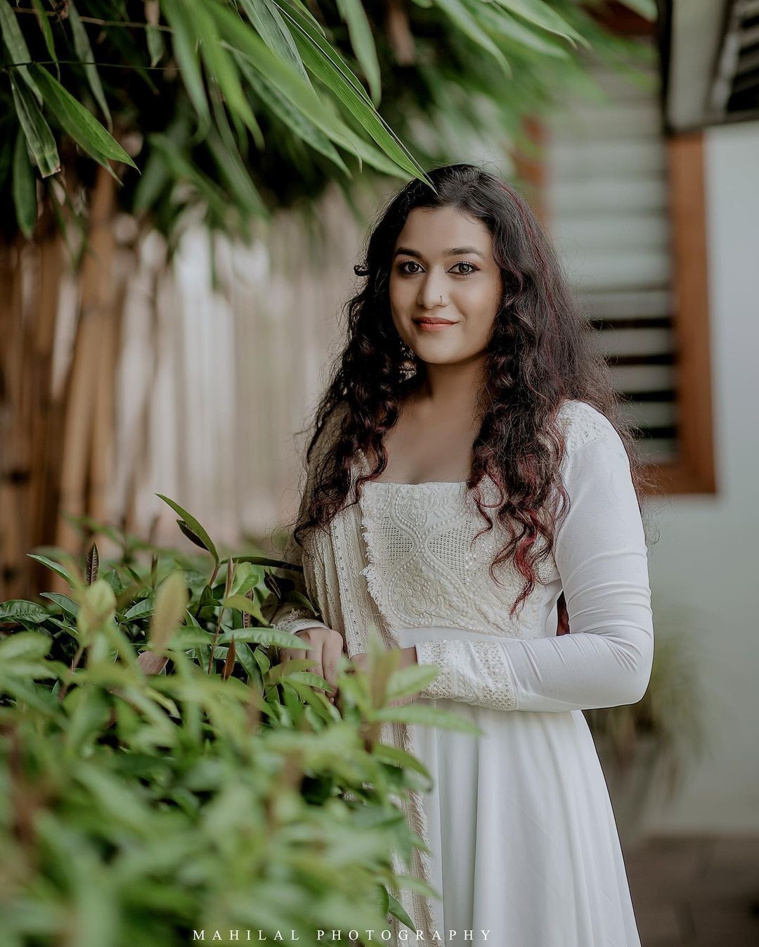 ചുരുദാറില്‍ വ്യത്യസ്ത ലുക്കില്‍ പാര്‍വതി, ചിത്രങ്ങള്‍ കാണാം