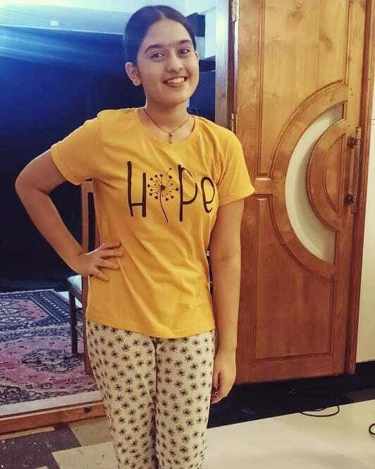 ബാലതാരമായിട്ടെത്തിയ സുന്ദരി, പട്ടു പാവാടയിൽ നടി ഗൌരി പ്രകാശ്