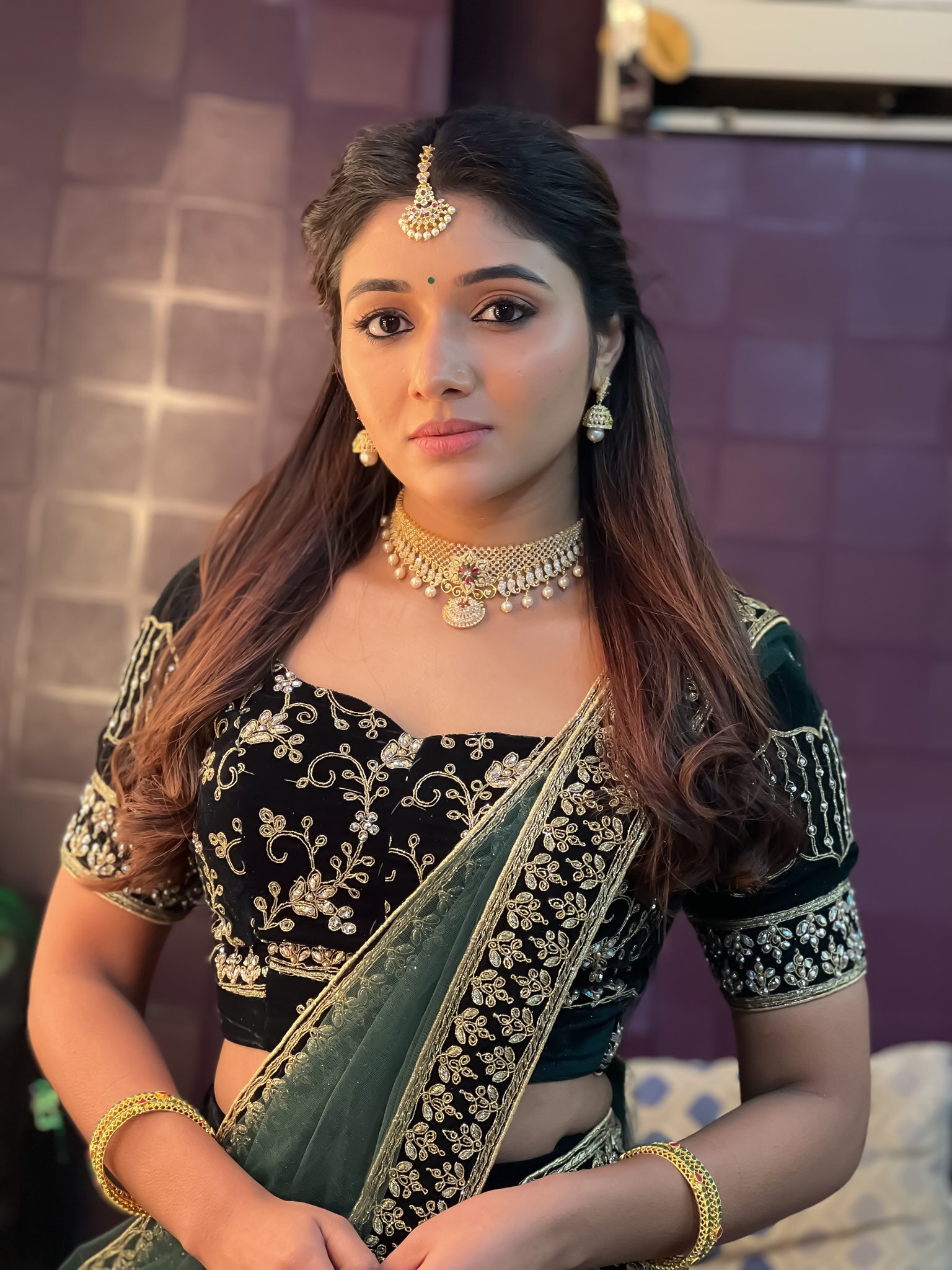 Mirna Menon : బీచ్ లో సందడి చేస్తున్న మిర్నా మీనన్.. తడి అందాలు ఆరబోస్తూ రచ్చ 