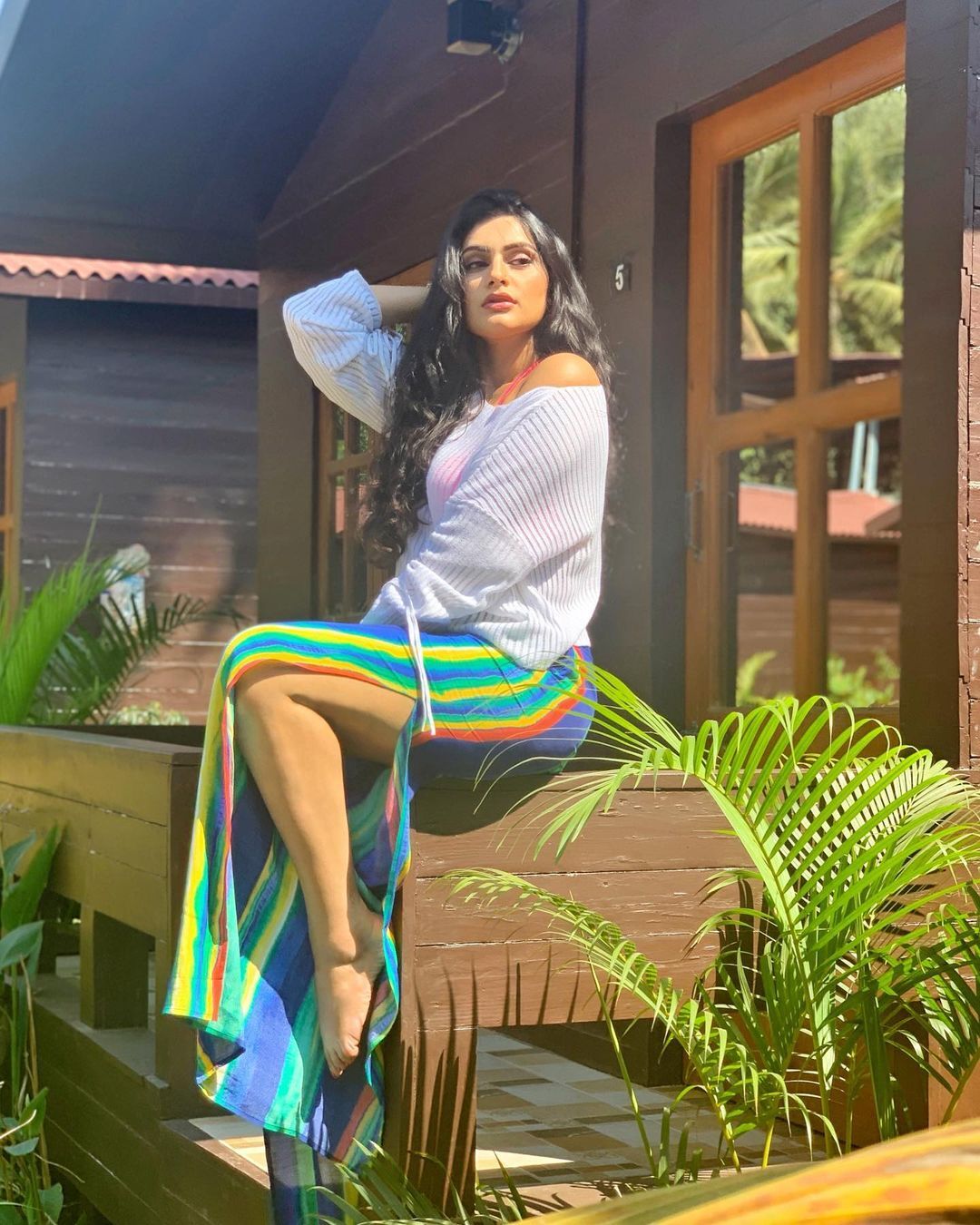 സ്റ്റൈലീഷ് ഫോട്ടോഷൂട്ടുമായി ഷാനു സുരേഷ്, ചിത്രം കാണാം