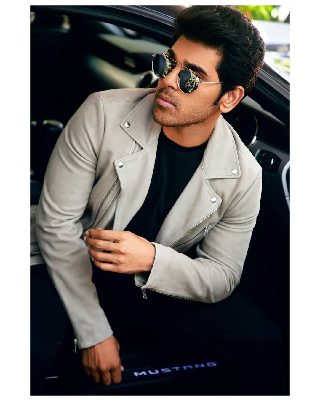 Allu Sirish Birthday Special! 5 Pics Of Handsome Hunk That Will Make Any Girl Go Weak On Her Knees