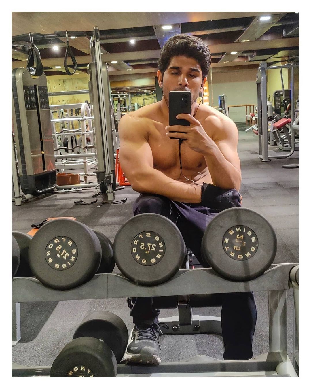 Allu Sirish Birthday Special! 5 Pics Of Handsome Hunk That Will Make Any Girl Go Weak On Her Knees