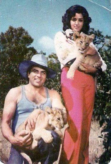 Dharmendra-Hema Malini's Wedding Anniversary: These Photos Scream That They Are A Match Made In Heaven