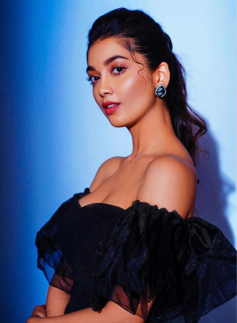 Digangana Suryavanshi Is The Hottest Without Even Trying! These Pictures Are Proof