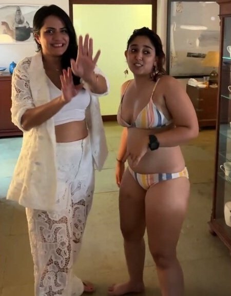 Ira Khan Kisses Fatima Sana Shaikh In Her New Birthday Party Pictures