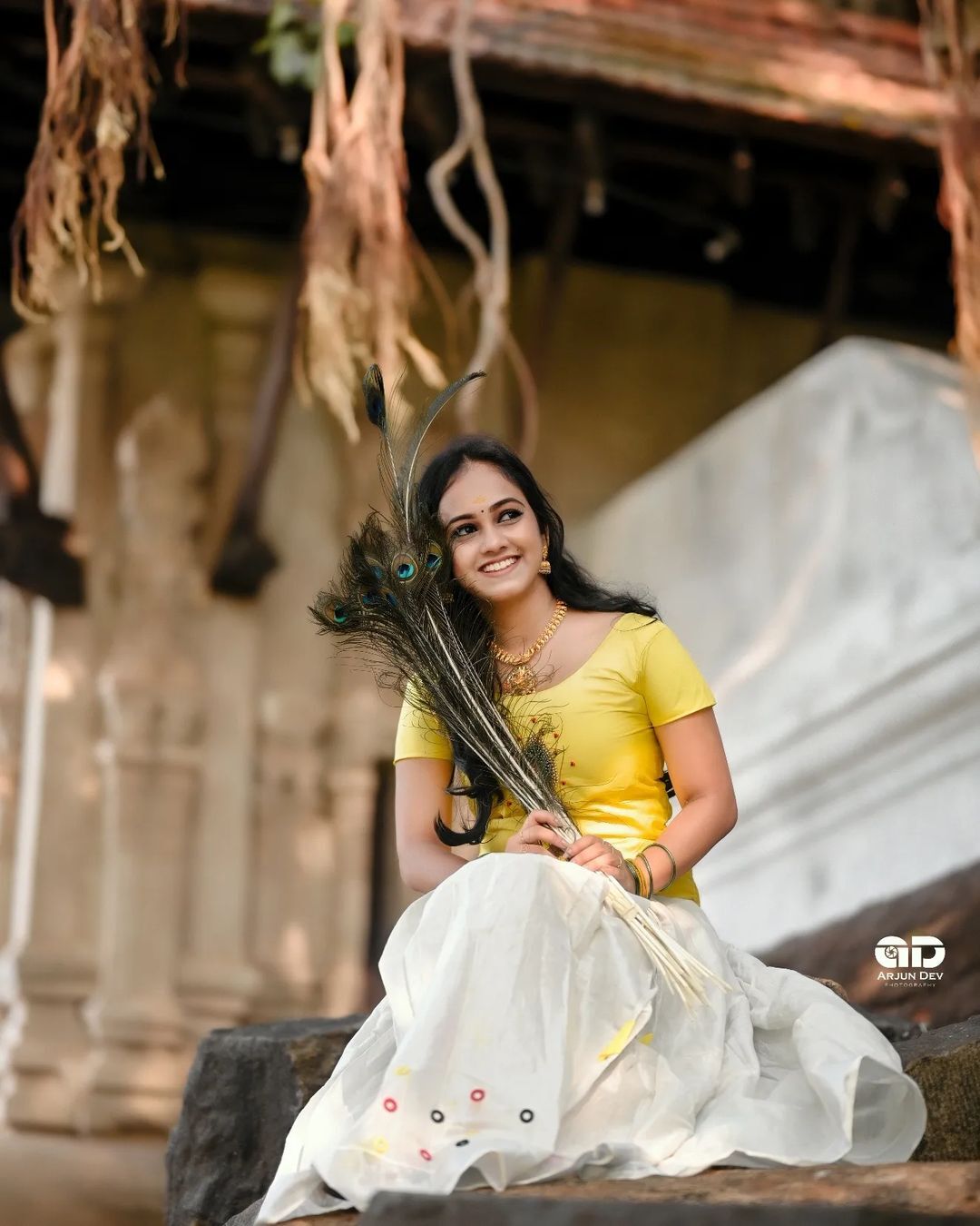 മയിൽ‌പീലി പോലെ മനോഹരം... ക്യൂട്ട് ചിത്രങ്ങളുമായി ശില്പ, ചിത്രങ്ങൾ കാണാം