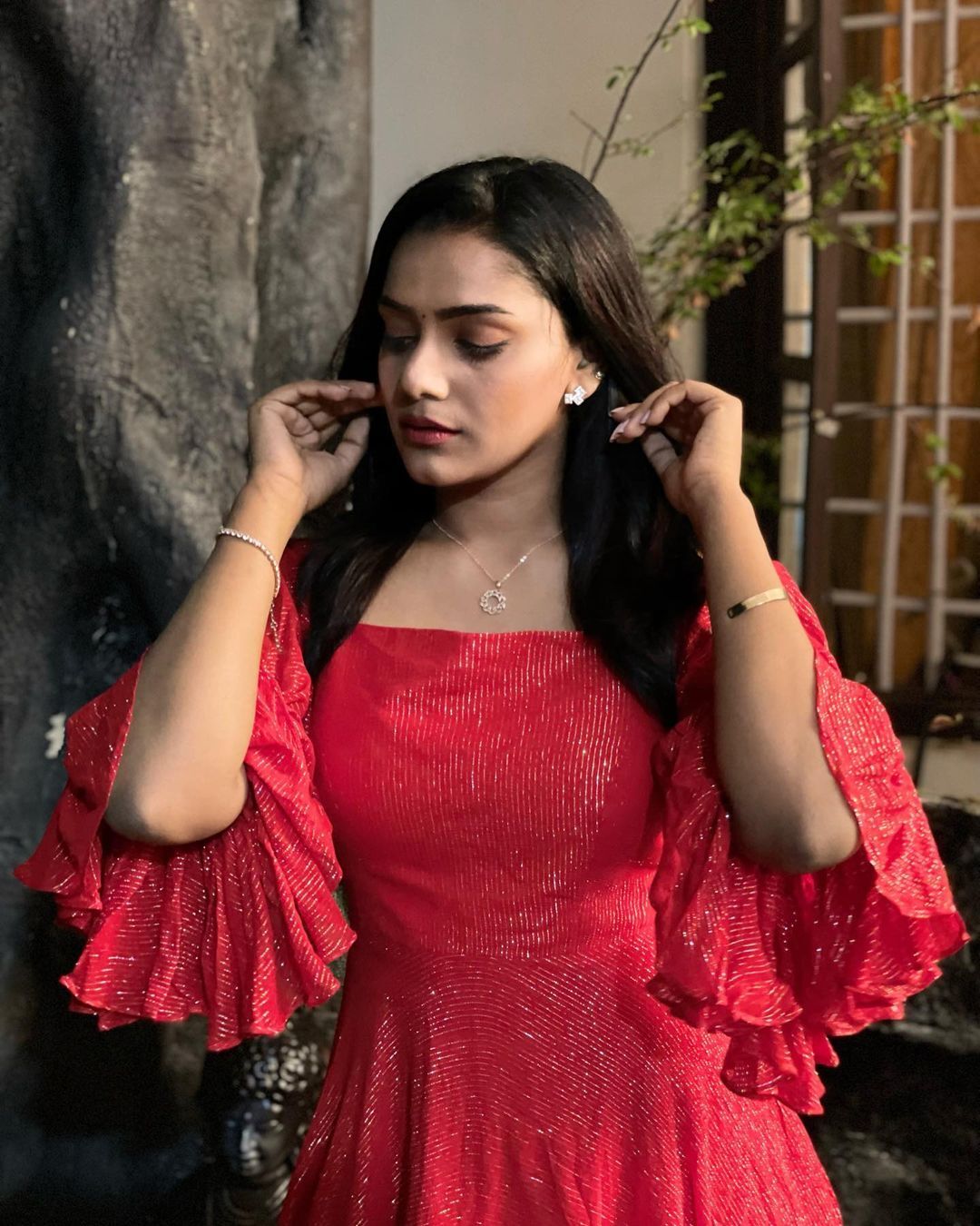 സ്റ്റൈലന്‍ ലുക്കില്‍ പളുങ്ക് സീരിയല്‍ താരം ടോണിഷ, ഫോട്ടോഷൂട്ട് വൈറല്‍ ആവുന്നു