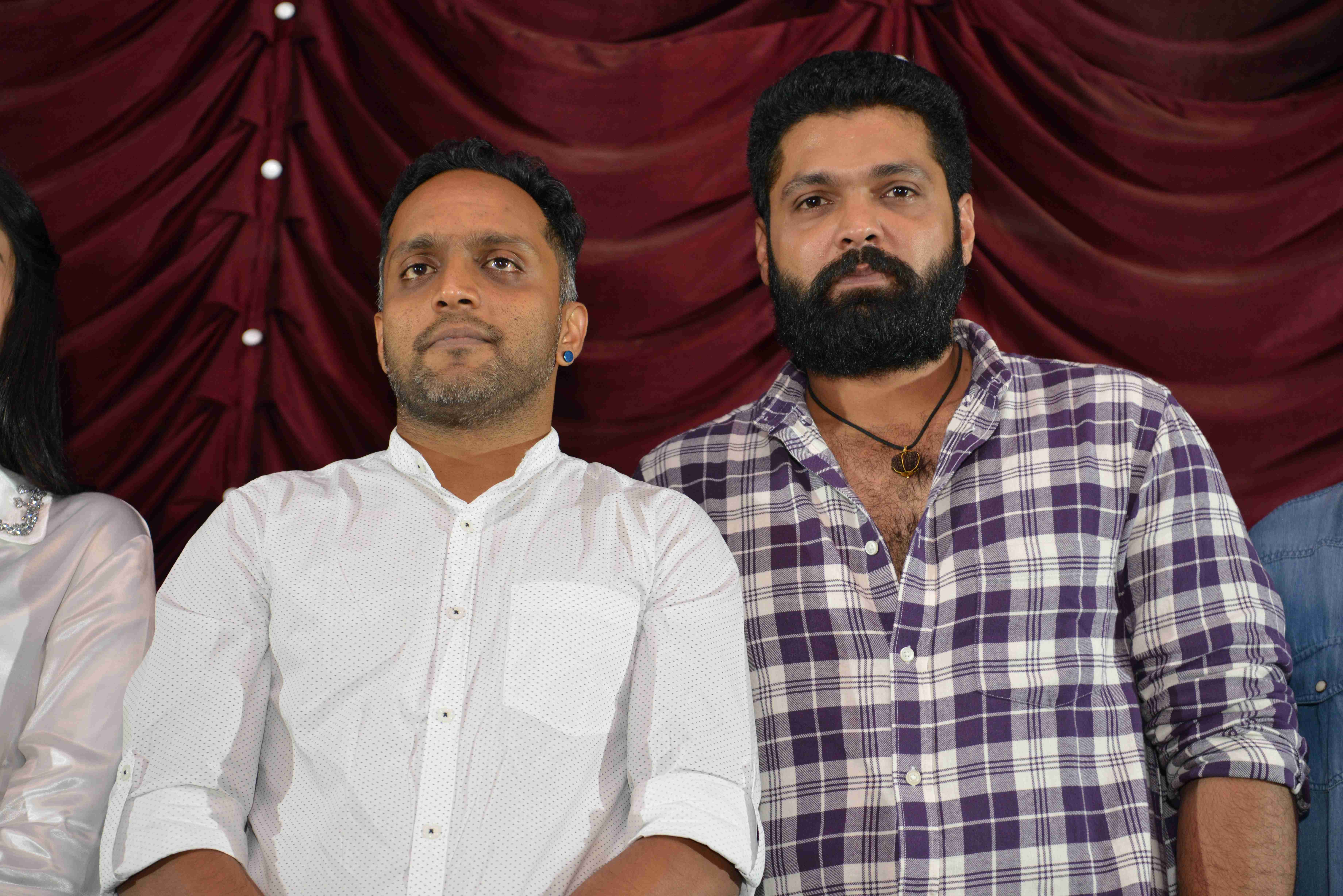 Sakhutumbha Sameta Film Press Meet - Filmibeat