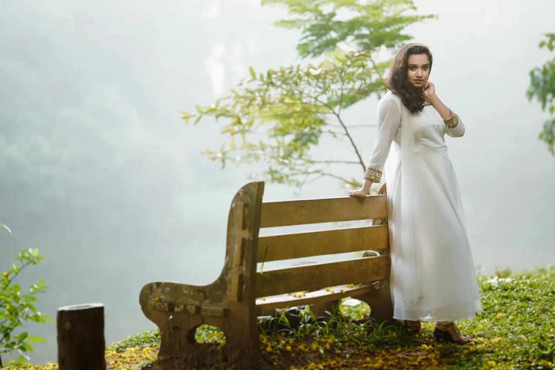 സീരിയൽ പ്രേക്ഷകരുടെ പ്രിയങ്കരി, നടി ഗൗരി കൃഷ്ണയുടെ കിടിലൻ ചിത്രങ്ങൾ കാണാം