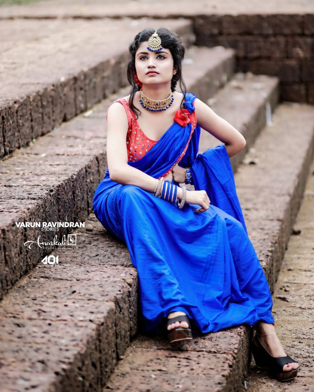 നീല സാരിയിൽ സുന്ദരിയായി കലാഭവൻ നന്ദന, ലേറ്റസ് ചിത്രങ്ങളിതാ