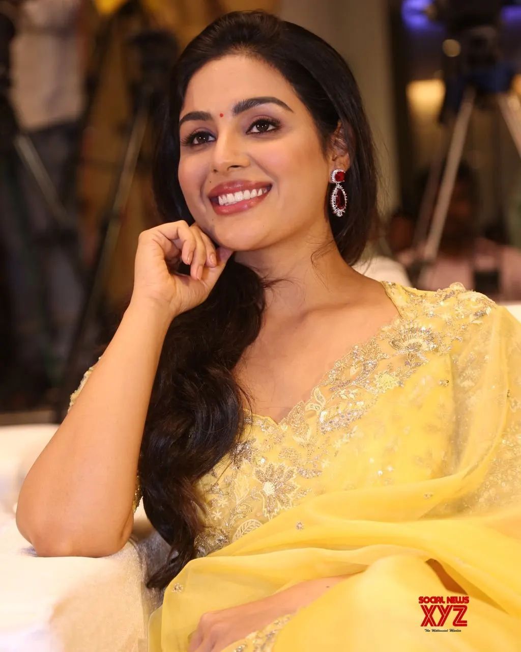 സംയുക്തയുടെ ലുക്ക് തന്നെ ആകെ മാറി പോയി, നടിയുടെ മേക്കോവര്‍ സൂപ്പര്‍; ചിത്രങ്ങൾ കാണാം