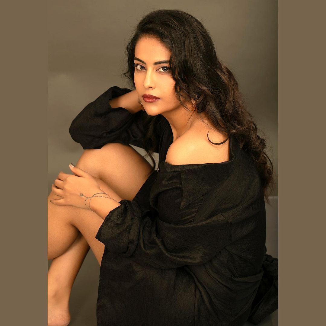 Avika Gor Glamorous