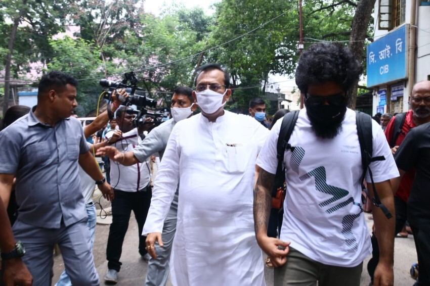 KK Body is shifted from CMRI hospital to SSKM hospital for Postmortem